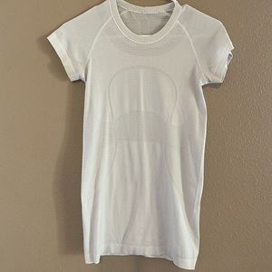 White Lululemon shirt